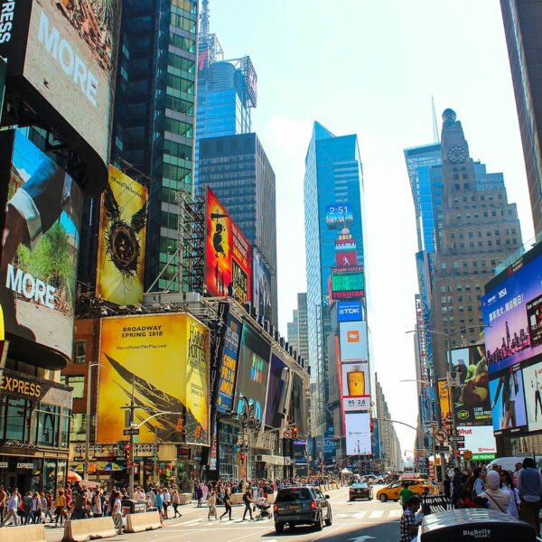 The Evolution of Advertising: Embracing the Power of Digital Outdoor Media